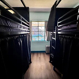  Hostel Sin